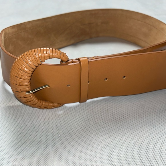Lafayette 148 light brown and cream wide leather belt